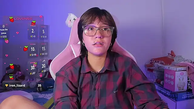 Tsuki_Maru - Oil in tits! <3