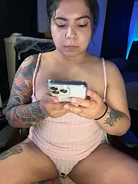 Kimmiakiss22 - Make Me Wet
