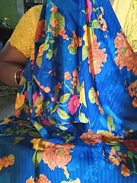 Tamilselviroja- - 😍 2 boobs oil show 😍