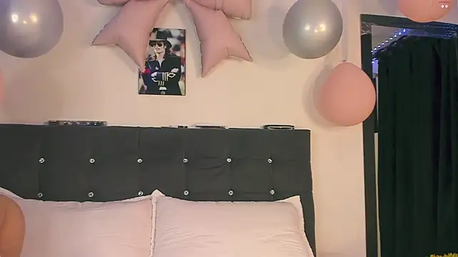 Maggie_1 - Would you like to see me with anal plug