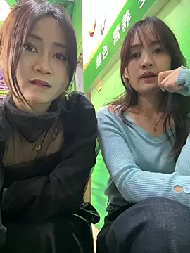 Huihui_520 - 撞到下巴痛痛，哥哥心疼宝宝