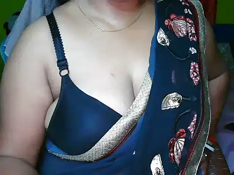 Bad_girl_Asmita - boobs oiling