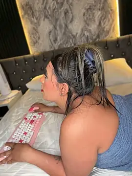 Nicky_gh - Cum+squirt dretroy mi pussy