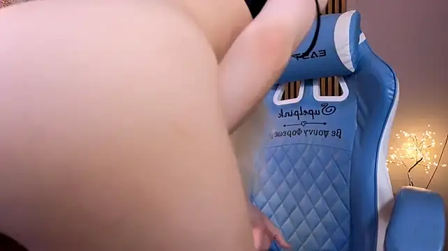 Cherrie_bite - get naked :3