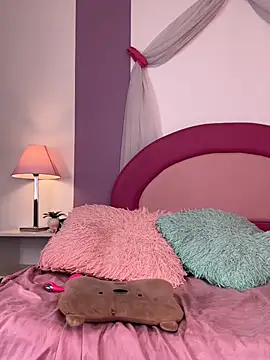 Stephanie_golden1 - but plug