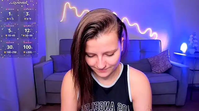 MelindaTin - Show tits🍒🔥