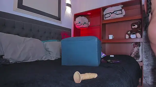 Girlasian_hairy - finger in pussy