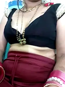 Komal_Bhabhi4u - Naked doggy walk
