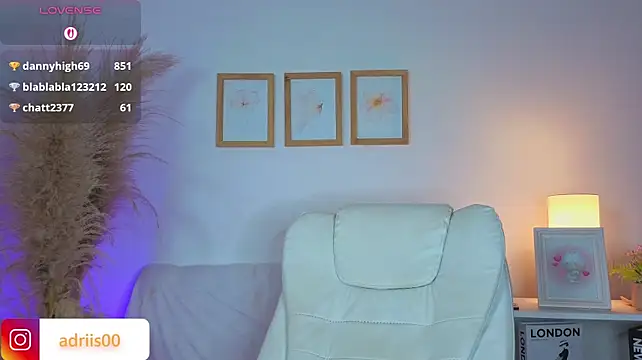 Shannel_moss__ - ride dildo+oil in my ass
