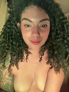 Morenayaa - Cute plug anal 💜