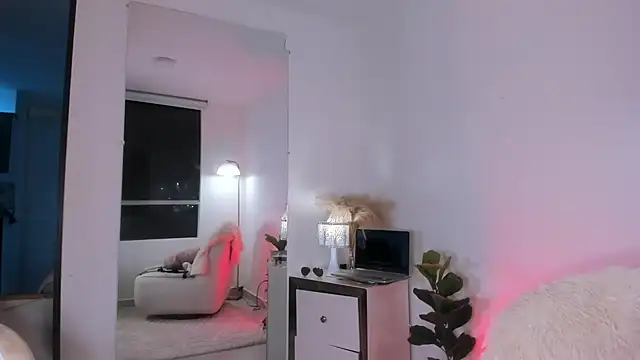 Alexa_tobar