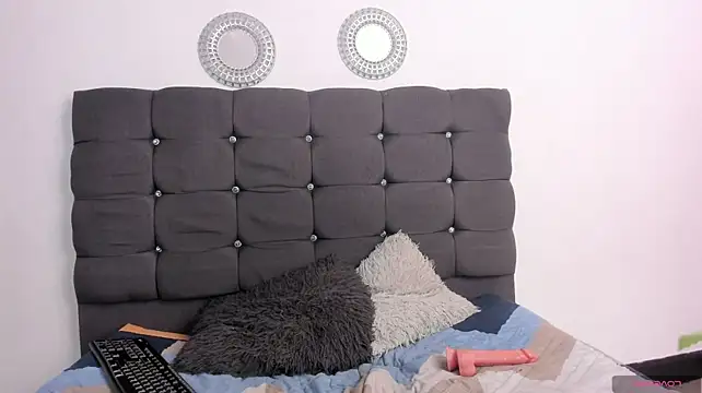 Amapola_magical - 1 fingers pussy ✌