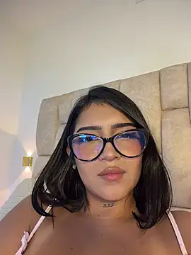 Nicolegh_ - Get naked and rub your wet pussy