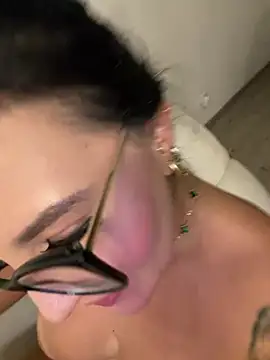 GabyMejiaa - ride torso