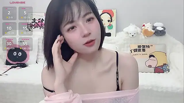 Lucy-8 - 透透衣服+乳夹（脱奶罩）2分钟控制