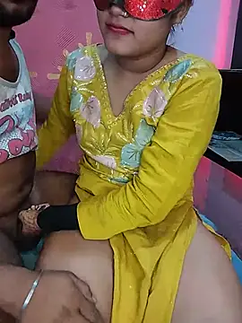 PUNJABICOUPLE09