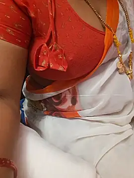 Tamil_Ammani - Boobs show😜😜😝🥰🔥🔥🔥