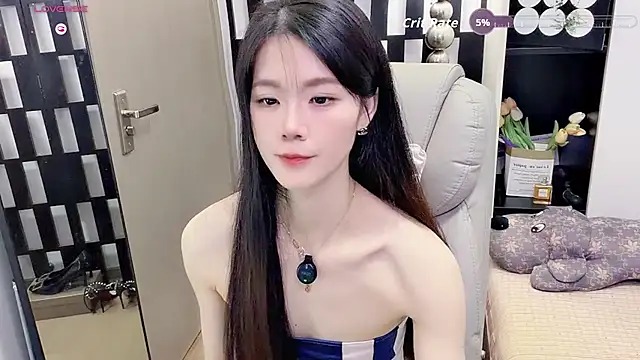 Yueyue-MM - 上空直播5分钟