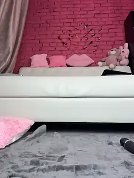 NinaVerse - domi in pussy + big squirt