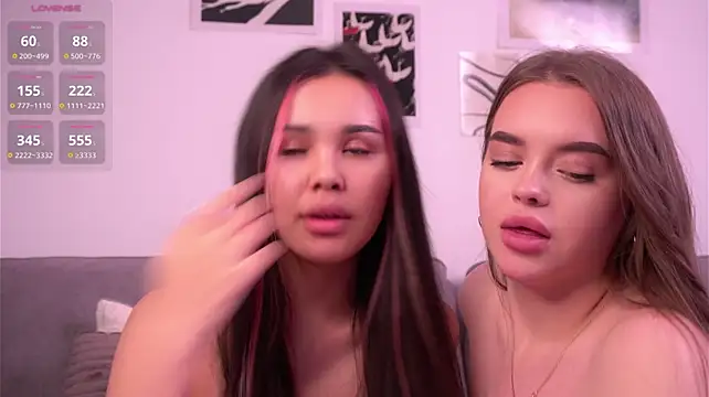 Mellywow - make mellys boobs wet