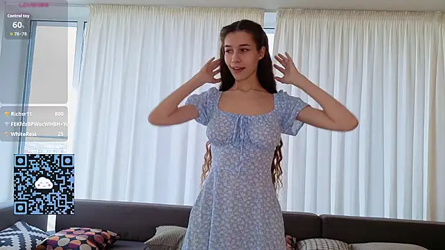 AliciaBrooks - play with my hair