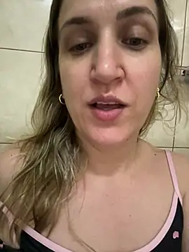 Bia_sexynovaes - Bia faz anal 👌 e sqyirt 💦💦🌊