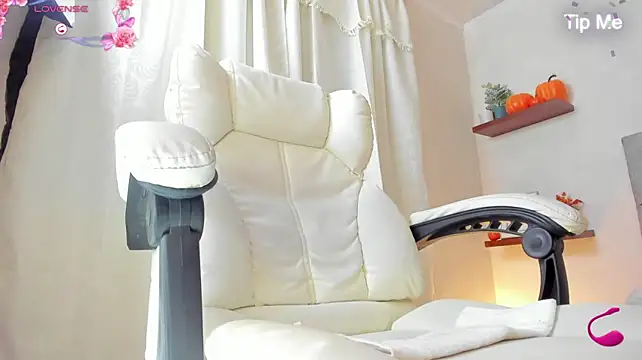 SARA_CARDENAS18 - FUCK MY LITTLE PUSSY WITH DILDO