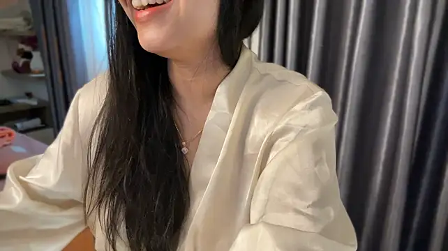 _Cam_baby - tease me wet