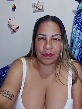 LaIndia1 - Show de ass dos dedos dentro