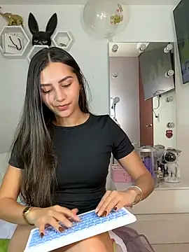 Channel-rose1 - oil ass