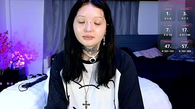 Lein_Bone - dildo play