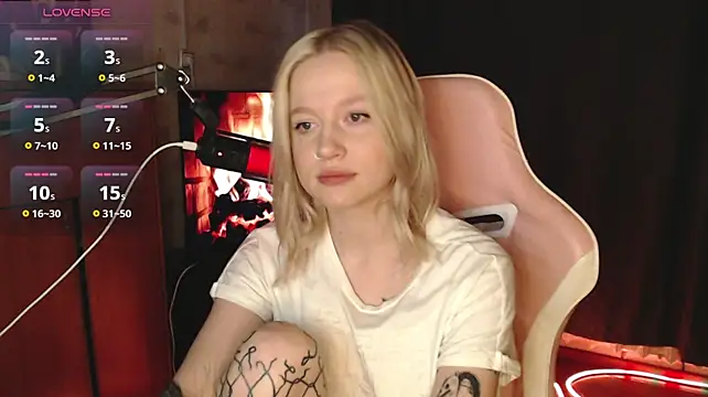 Lisa_fantasy - flash tits