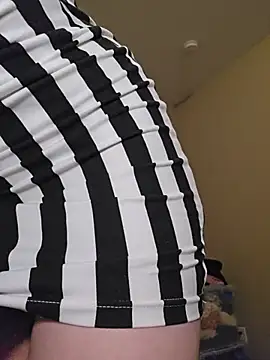 AmethystFoxx - Stretch pussy w/ thick tentacle dildo