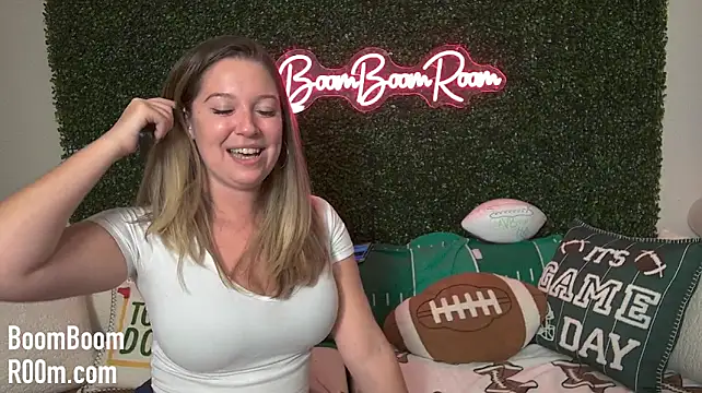 Boomboomr00m - Naked Domi Play 🎤Last Tip Gets Control