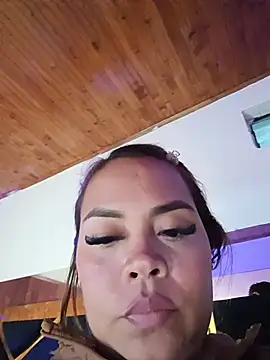 EmilyDuran_ - show ass