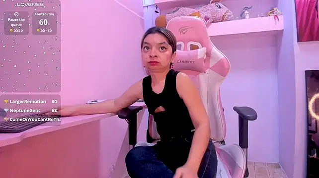 CharlotteMuller - show tits