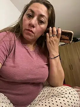 SCARLET-20 - Flash ass + flash pussy🥰