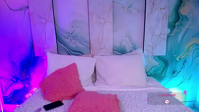 MylaDreams - show boobs