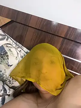 Miss_kanika76 - Buy new leptop