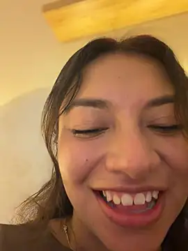 CocoaGigiMuse - SUCK DOMI + RIDE DILDO ON FOOR😏 HARD