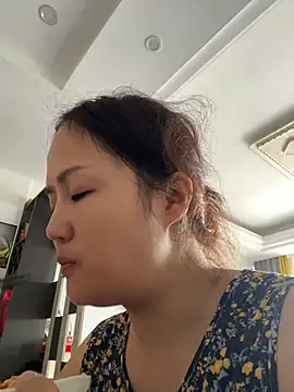 Amy1688 - 脱内裤直播一分钟