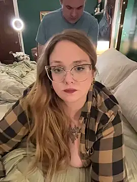 Thatcutegirlwtheglasses - oil boobs/nipple play