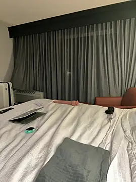Kikikitti - FUCK MY 😸 with 16 INCHES