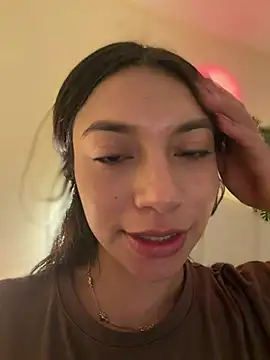 CocoaGigiMuse - SUCK DOMI + RIDE DILDO ON FOOR😏 HARD