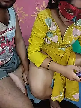 PUNJABICOUPLE09