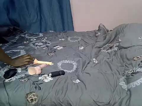 PetiteSassyy - Squirt show
