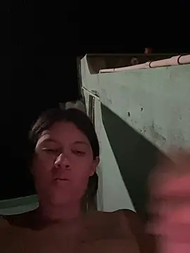 Broken_Latina_Whores_JE - Suck ass on the street