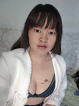 Xiaokeai2026 - 开始有些放不开，需要哥哥调教