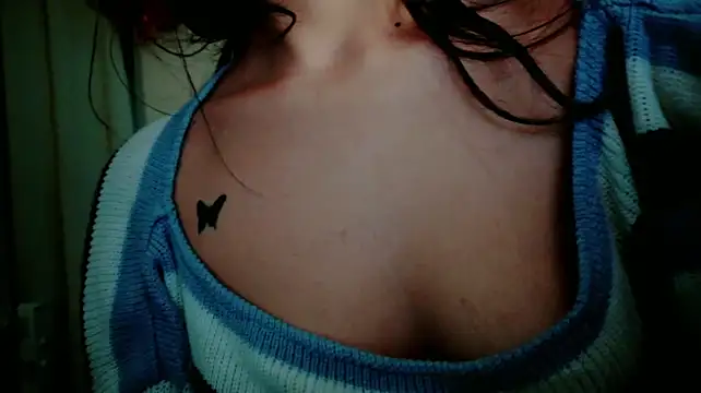 ElaRuil69 - Oiled-up ass