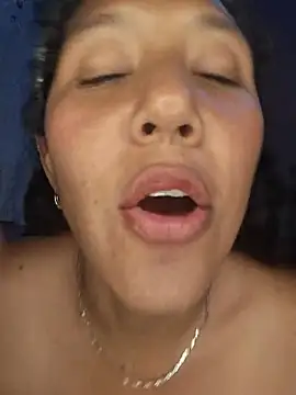 Emily_fox01 - Leche tetas